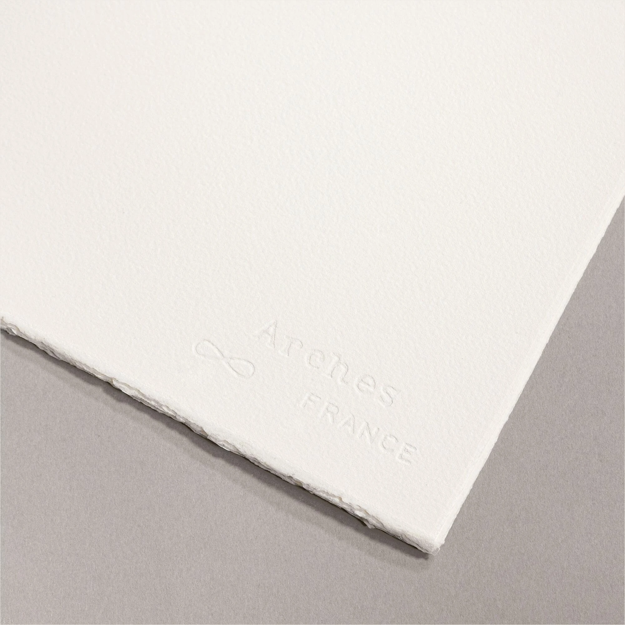 Natural White Rough‑Sawn 22×30 in Arch Wood Board – 140 lb/ft³