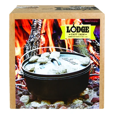 Lodge L12CO3 Camp Dutch Oven, Cast Iron, 6 Qt., Bail Handle