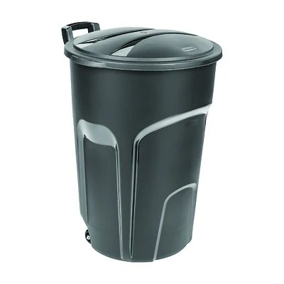 Roughneck Wheeled Trash Can, w/ Lid, 32 Gallons