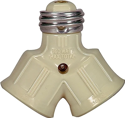700v-box Ivory Twin Socket Adapter, 250 Volt, 660 Watt