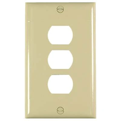 Pass & Seymour K3i 1-gang Despard Wall Plate With 3 Openings - Ivory