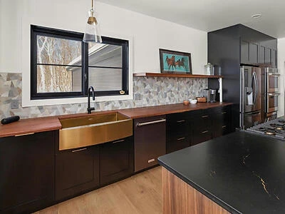 Plain & Fancy Full-Overlay Shaker 3-Door Style, Black Enamel