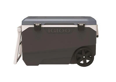 Igloo Maxcold Latitude 90‑Quart Roller Cooler – Heavy‑Duty Polyethylene Ice Chest in Aegean Sea/Carbonite